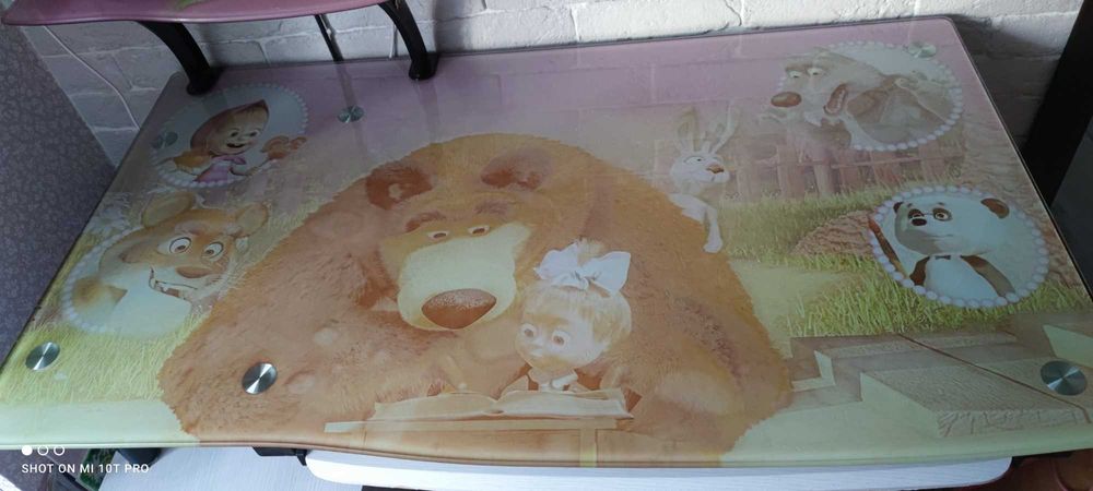 Дитячий стіл для занять