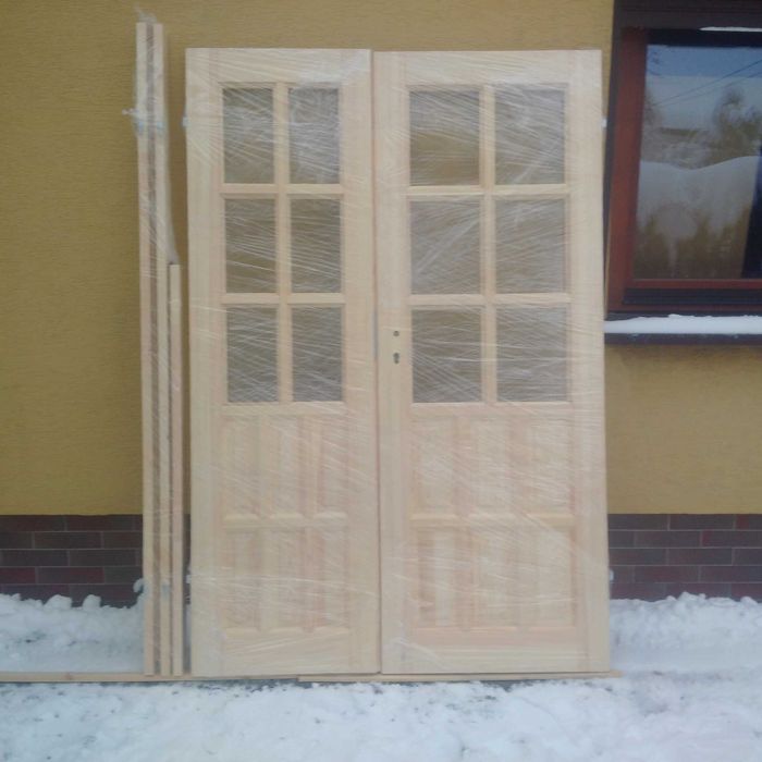 drzwi sosnowe drewniane dwuskrzydlowe