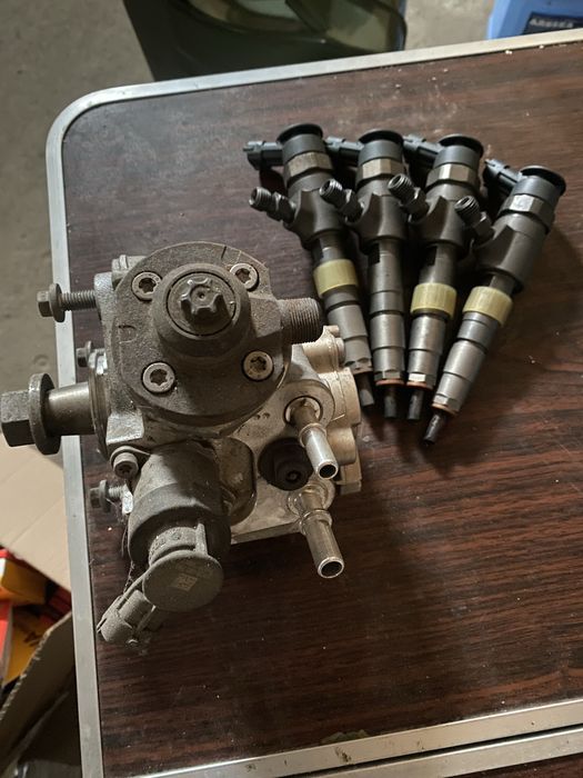 Продам тнвд + форсунки 1.6 hdi!