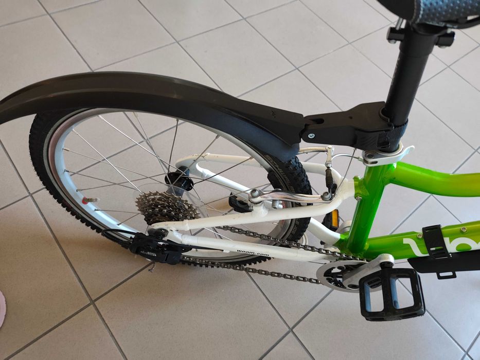 Woom 4 Atomic Neon + stopka woom i błotniki