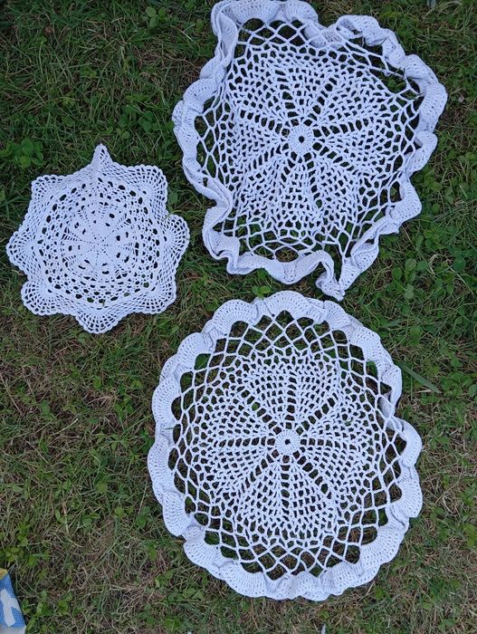 Stare szydełkowe serwtki