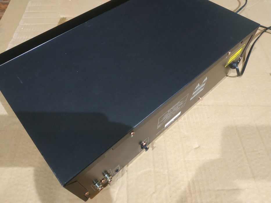 Pioneer Compact Disk Player PD-S702