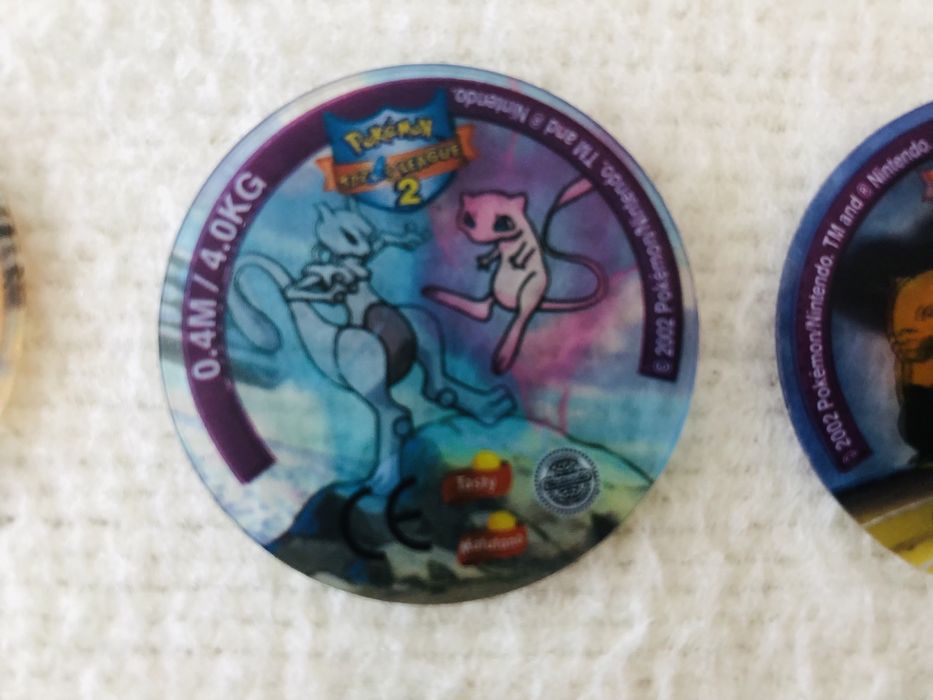 Conjunto de tazos pokémon