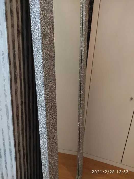 Espelho com moldura prateada com brilhantes glitter 2,00 x 0,80