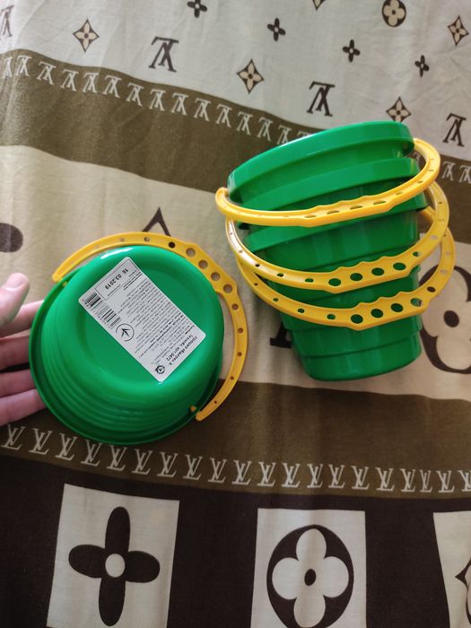 Набор: Детское Ведро Для Песочницы, Новые, 4 Шт. Цена За Все