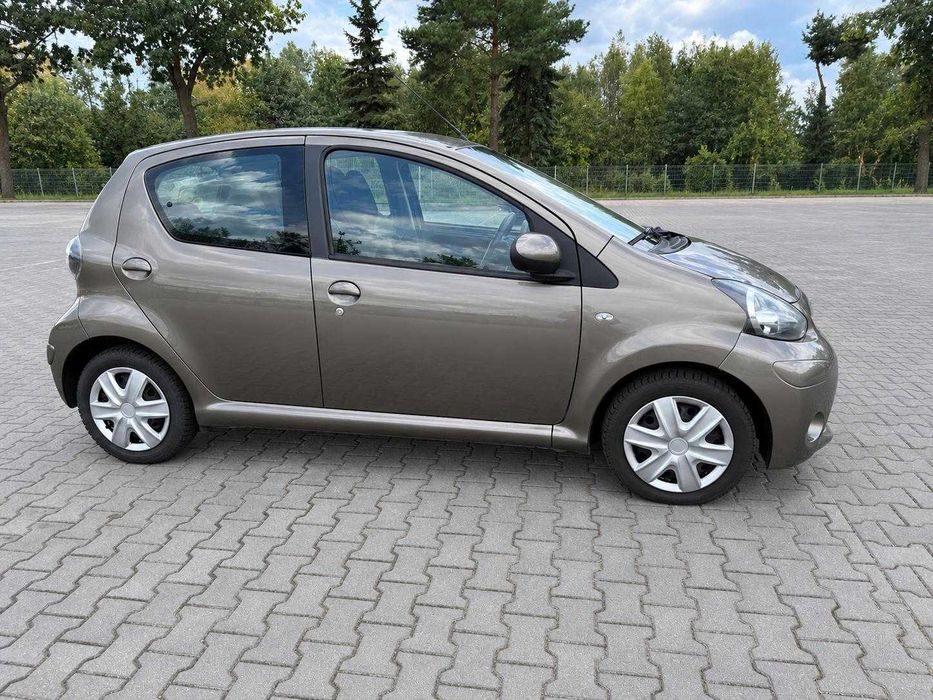 Toyota Aygo 1.0 benzyna | 2013 |