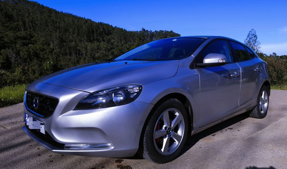 Volvo V40 2.0 D2 Momentum 2016 - Poucos kms