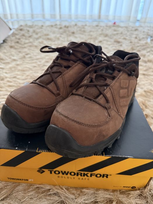 Bota To Work For - Piston