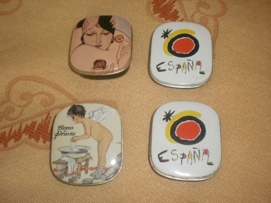 Caixas de lata pequenas