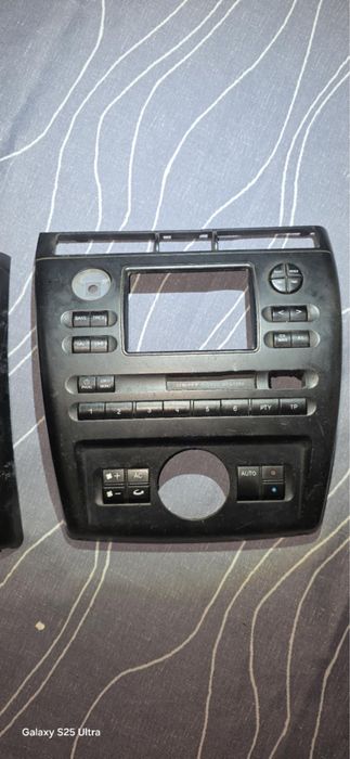 Radio e 2 consolas Seat Ibiza 6k2 com botao AC