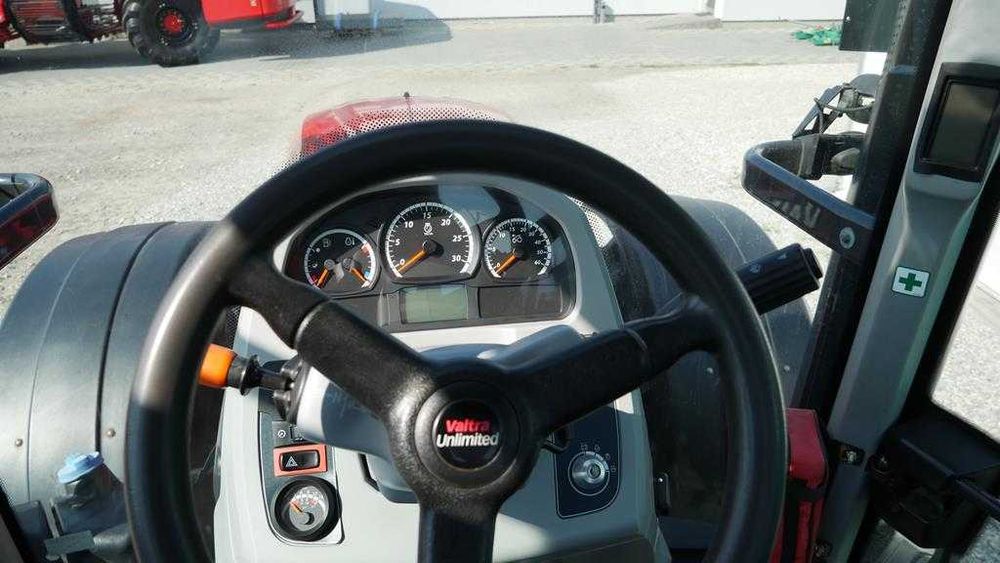 Ciągnik VALTRA T194 Active