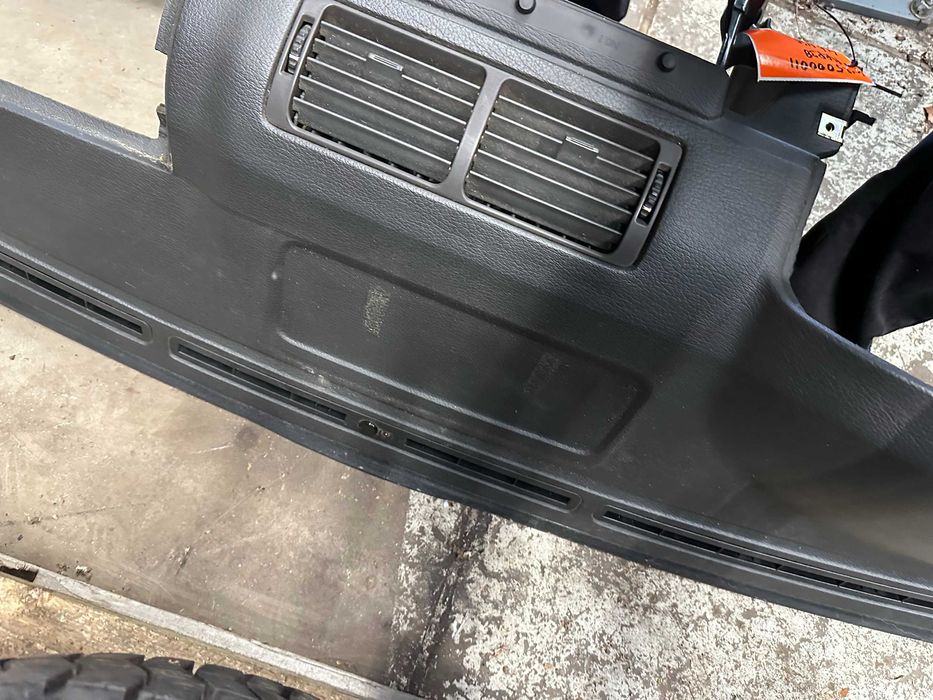 Range Rover P38 Tablier 275€