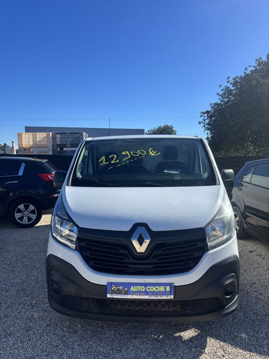Renault Trafic 3 lugares Fibrada 2016