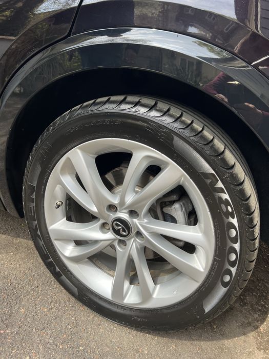 Продам Infiniti QX30