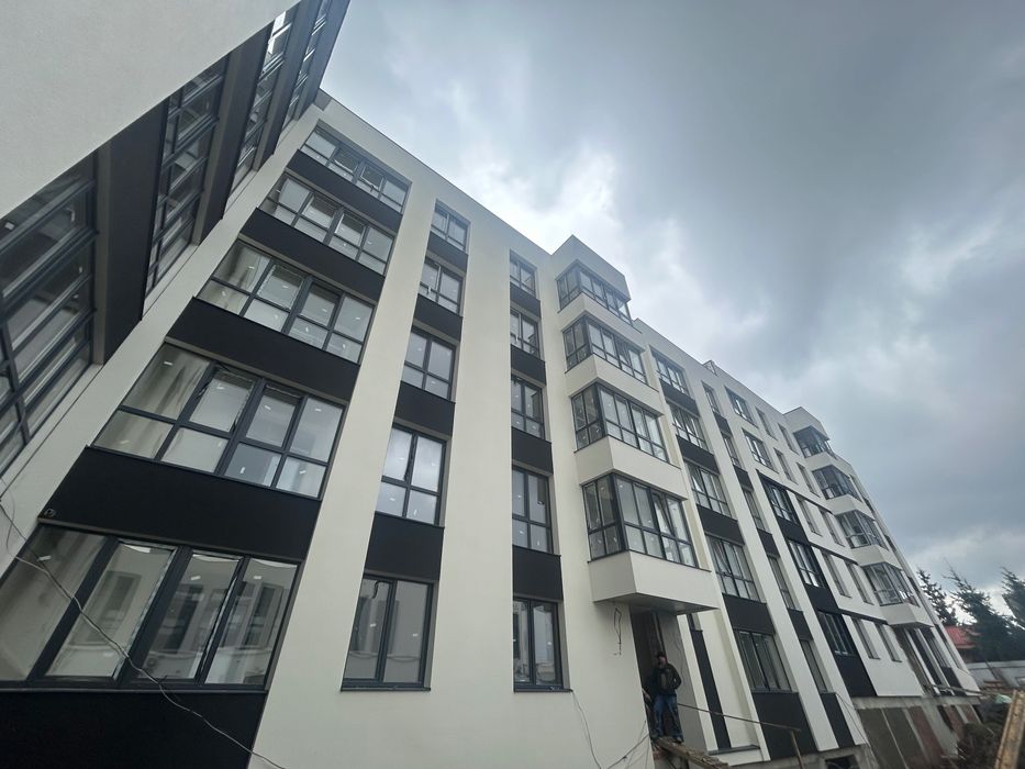 Продаж 1к кварт на 4-му пов. пл. 52 м2 в новобуд Солонка, вул Рубчака