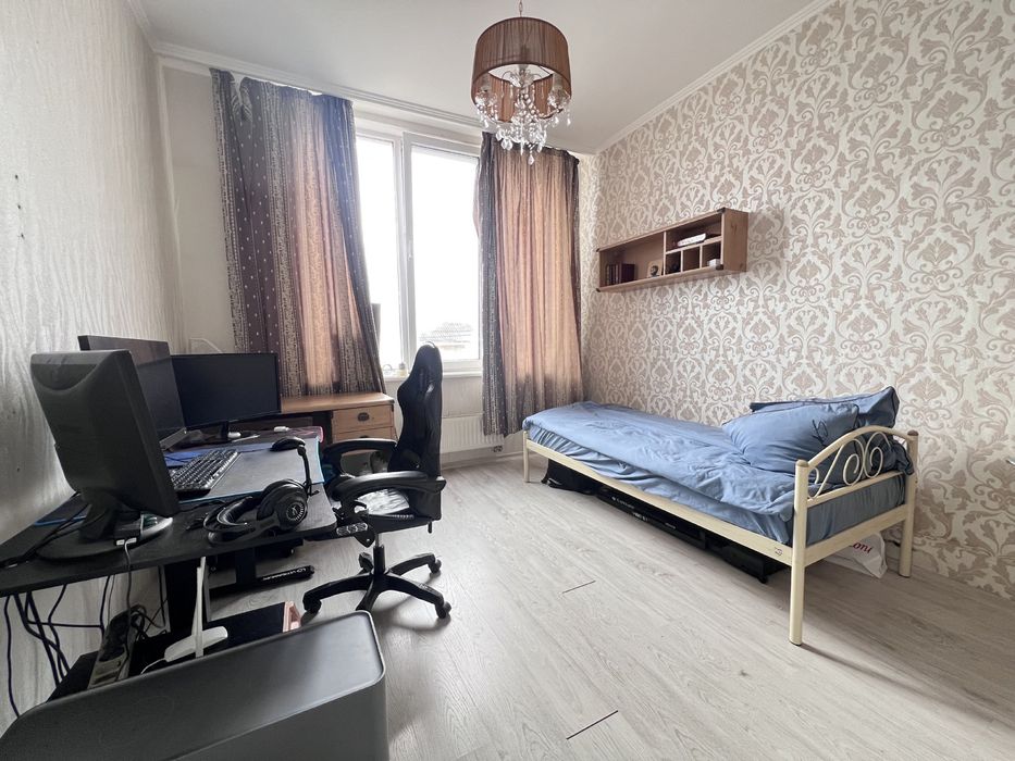 1к Квартира, Аркадія