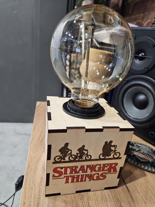 світильник, лампа, нічник, Дивні дива, Strainger thinks,