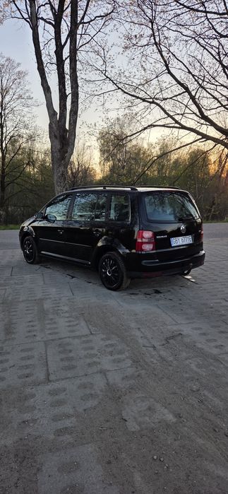 Volkswagen Touran 1.9 TDI 2007r. 7 osób