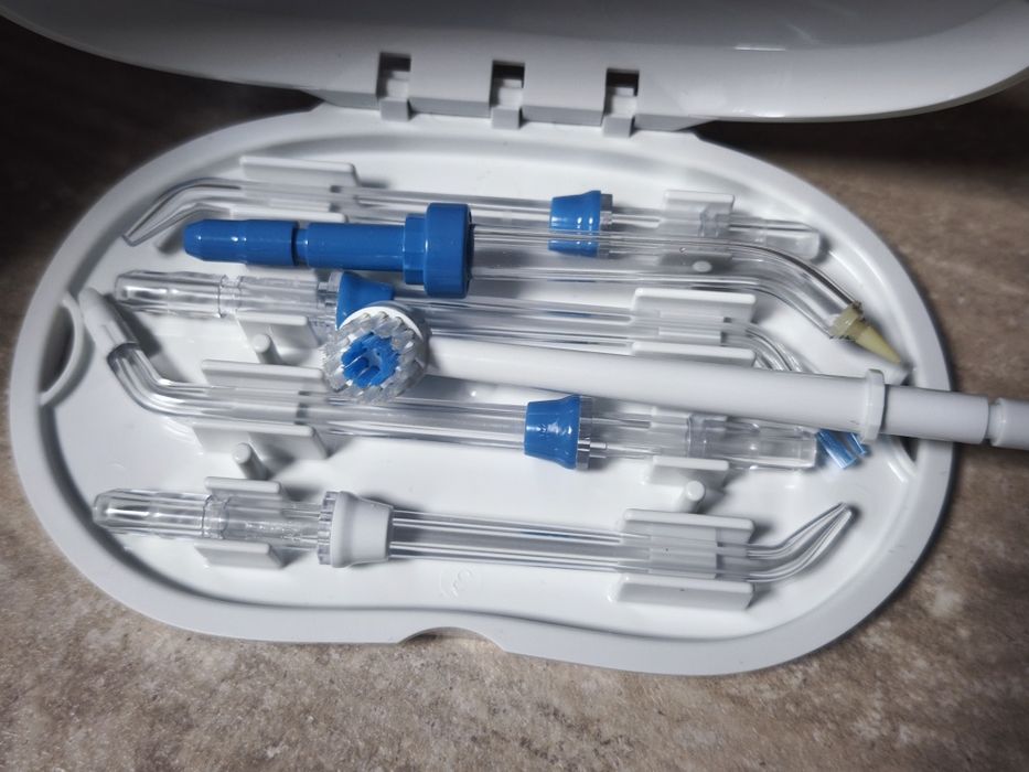 Іригатор, зубна щітка для ротової порожнини Waterpik Water Flosser