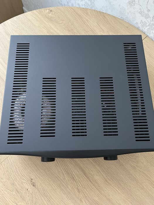 Hegel H160 z DAC