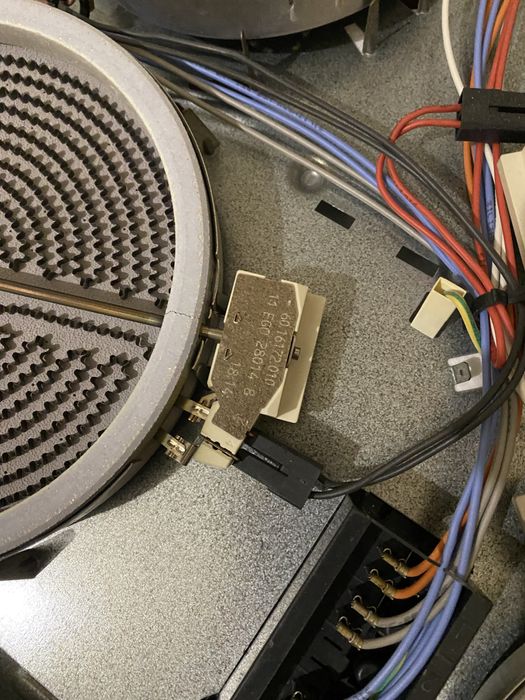 Варочная поверхность electrolux ehf16240xk