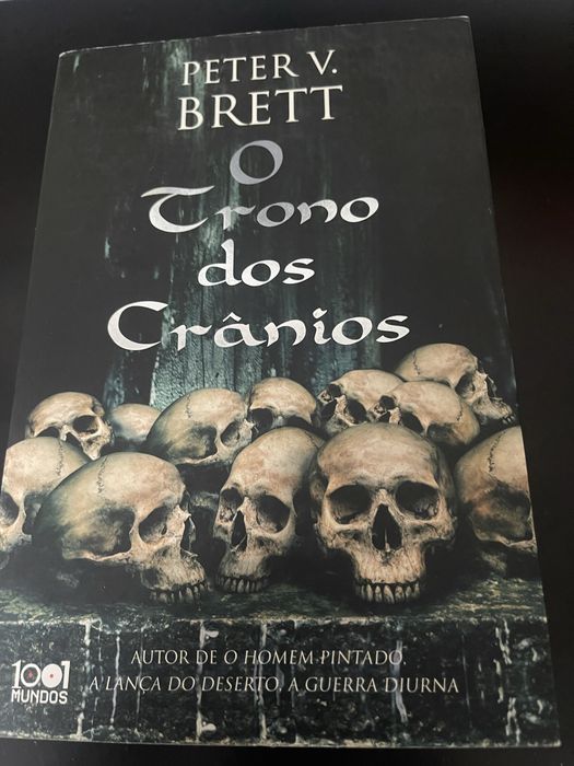 Livro O Trono dos Crânios