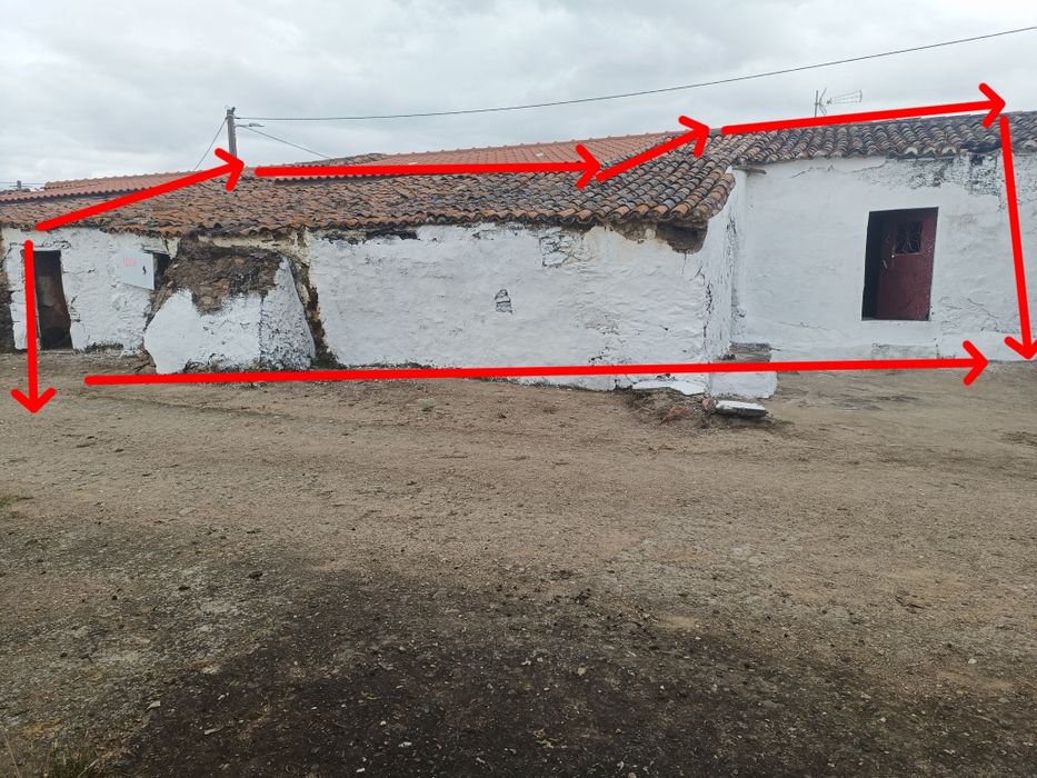 Casa para restaurar dentro do parque natural do vale do Guadiana ,