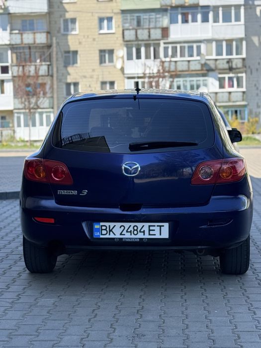Mazda 3 2004рік 1.4бензие
