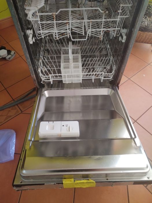 Máquina Lavar Loiça Teka DW6 60 Encastre – 35€ (Pega Partida)