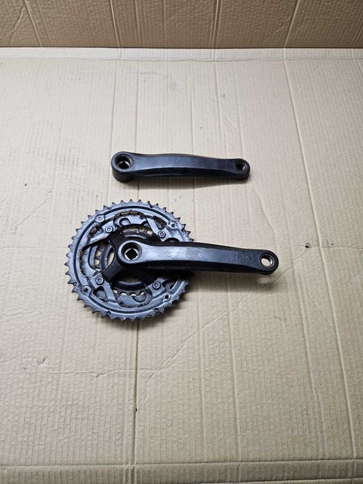 Guiador e outro, diverso material de bicicleta