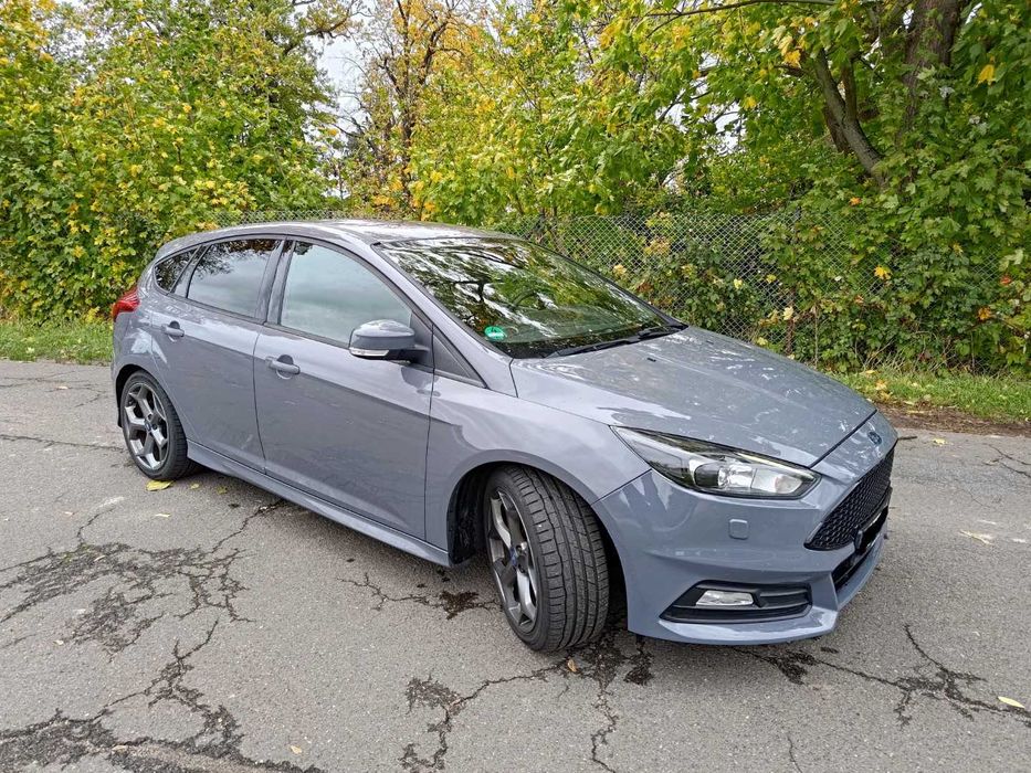 Ford Focus 2.0 EcoBoost ST c/ Pack Pele Exclusiva