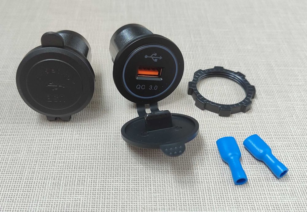 Автомобільна швидка usb зарядка для гаджетів qs 3.0 12-24в