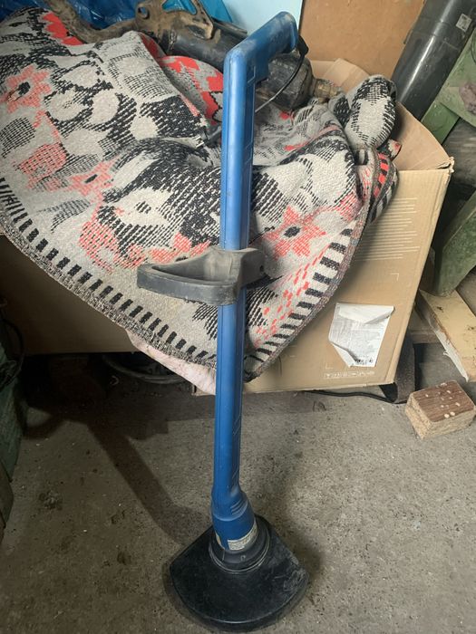 Продам тример для газону