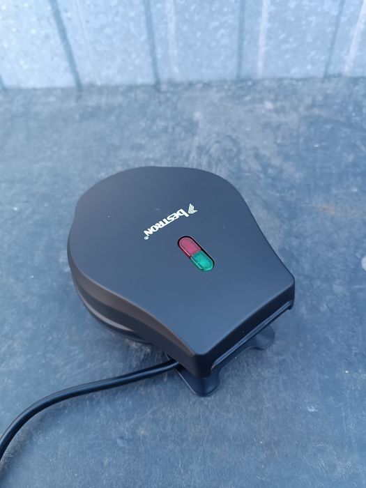 Gofrownica Bestron AMW500Z