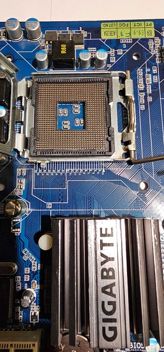 Gigabyte GA-G41MT-S2 (rev. 1.3) + E5800