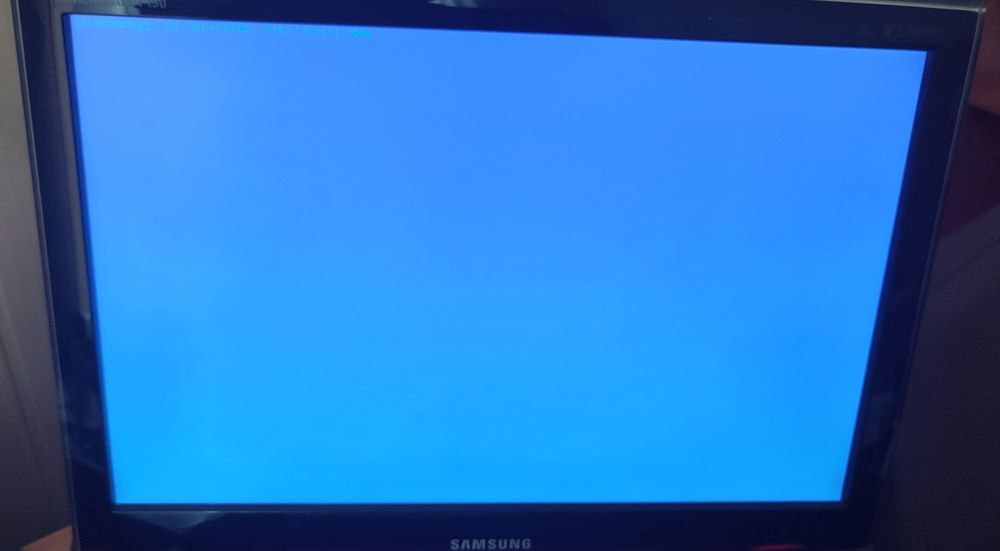 Монітор Samsung "19" SyncMaster T190 LS19TWHSUV/EN