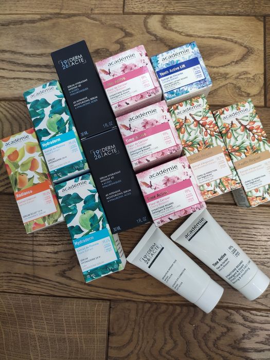 Academie Очищувальний гель  Visage Purifying Cleansing Gel

Источник: