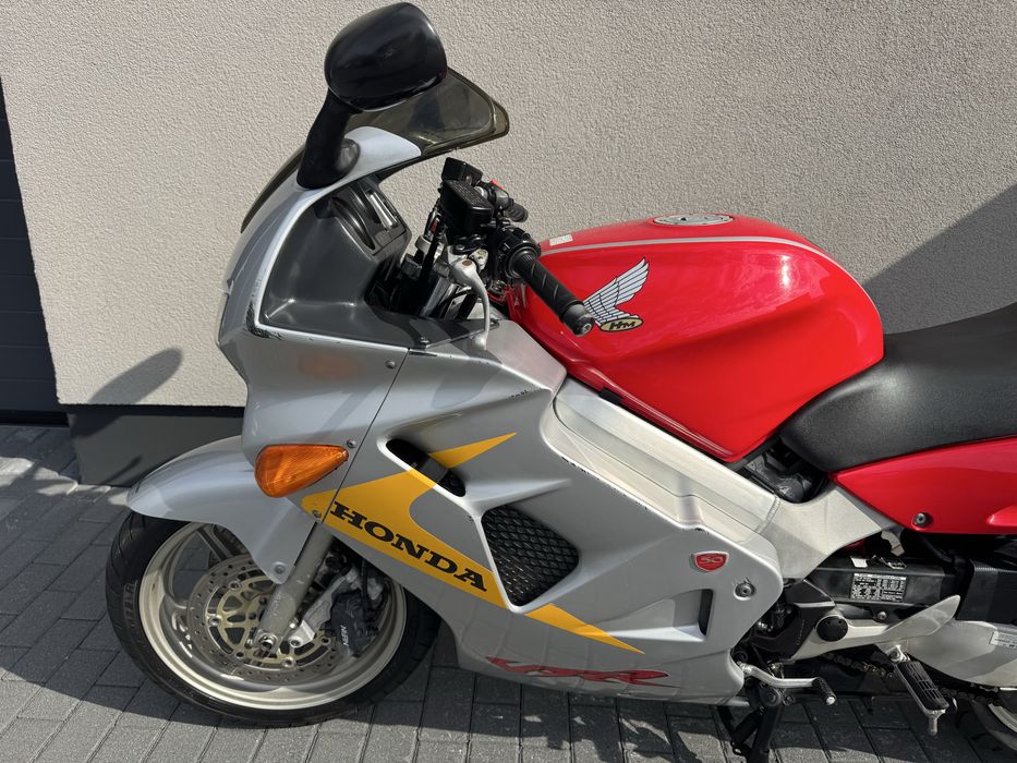 Honda VFR 800fi milenijna