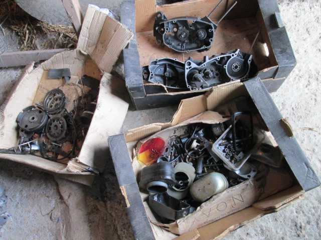 Peças de Motor Casal 2 de Pé Moderno – Vendo Separado