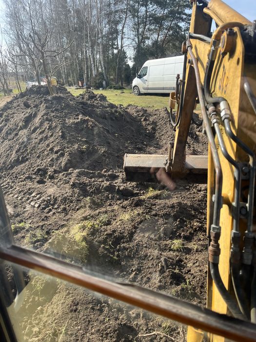 Uslugi minikoparka , koparka ,  kopanie fundamety , szamba .