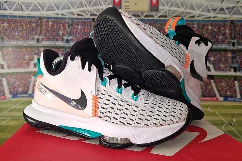 Nike Lebron Witness 5 Sneaker shoes / buty do koszykówki rozmiar: 41
