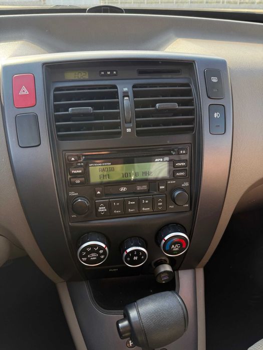 Hyundai tucson 2.0 автомат