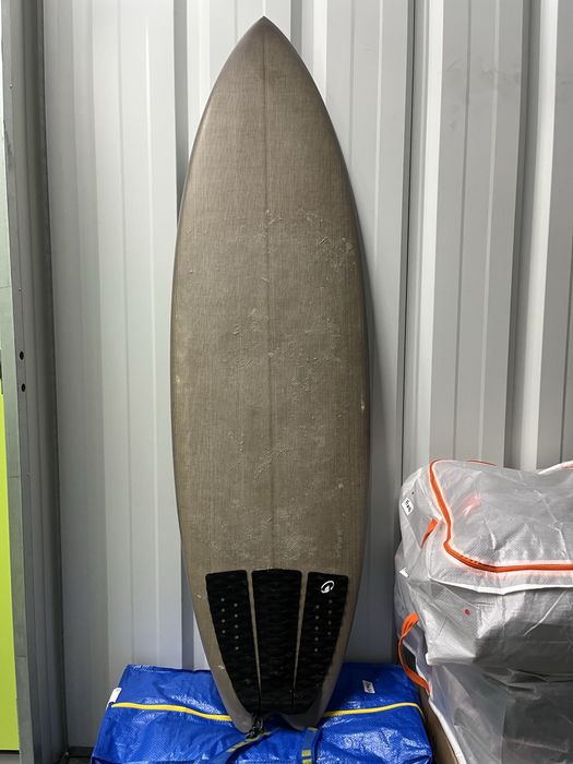 Hamandashapes 5’4 em Flax