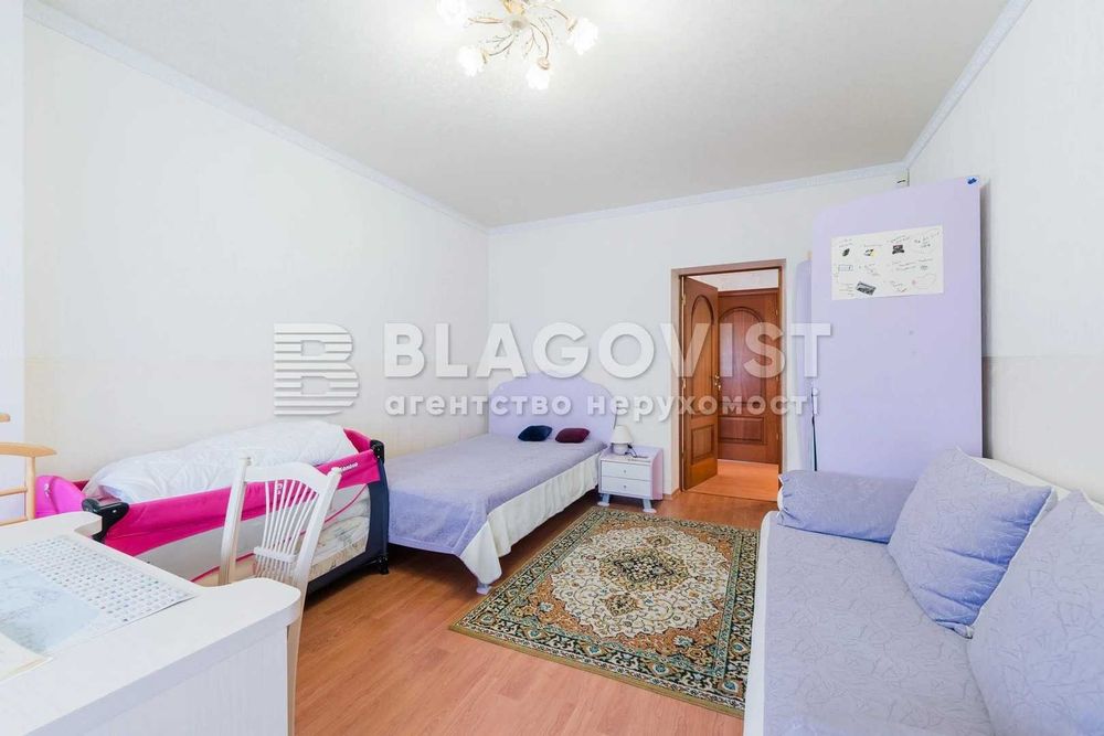 Продаж будинок з басейном стан нового  с Щасливе Київ 7 хв