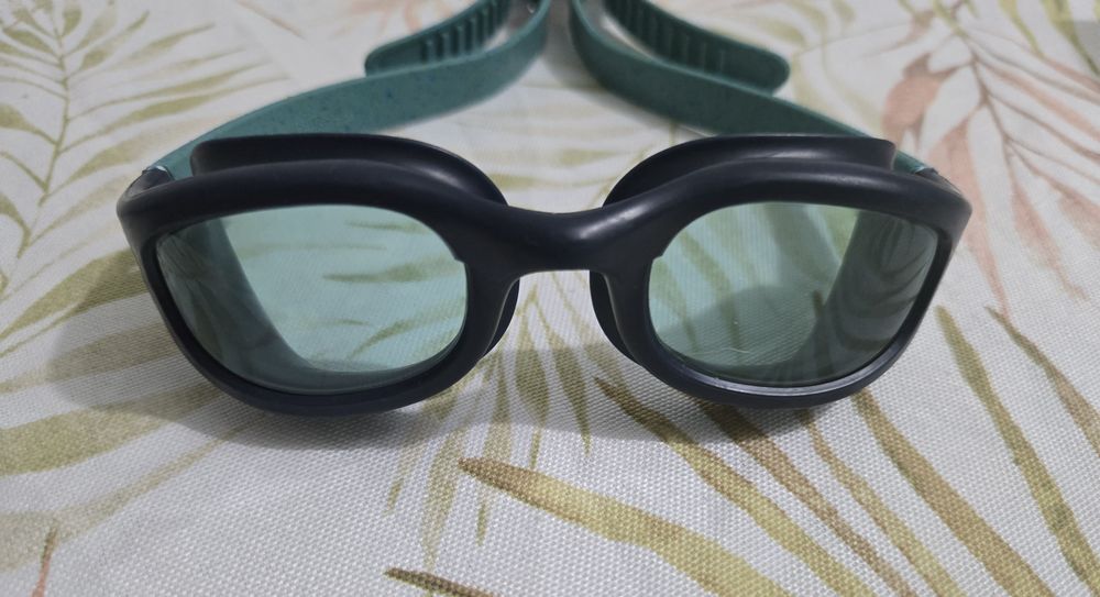 Óculos de natação Decathlon novos