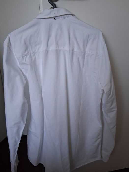 Camisas brancas da Lion of porches e tiffosi