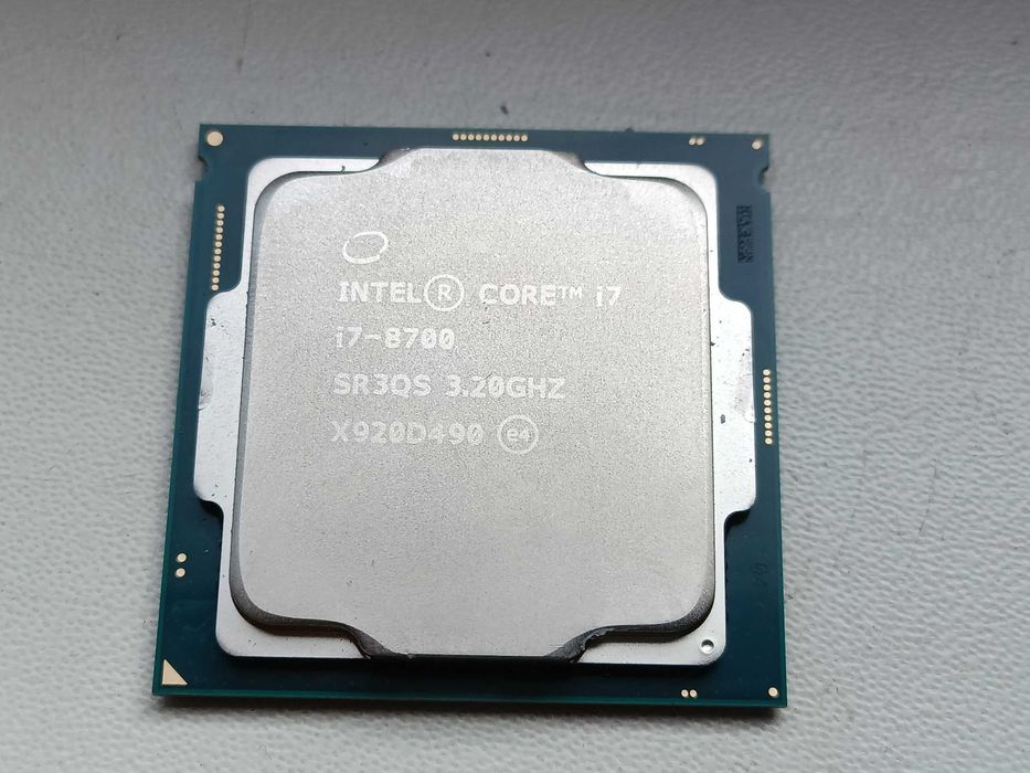 Процесор Intel Core i7 8700 12×4.6GHz • 12Mb • LGA1151 v2