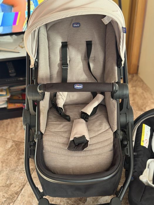 Trio chicco ( carrinho +ovo+alcofa)