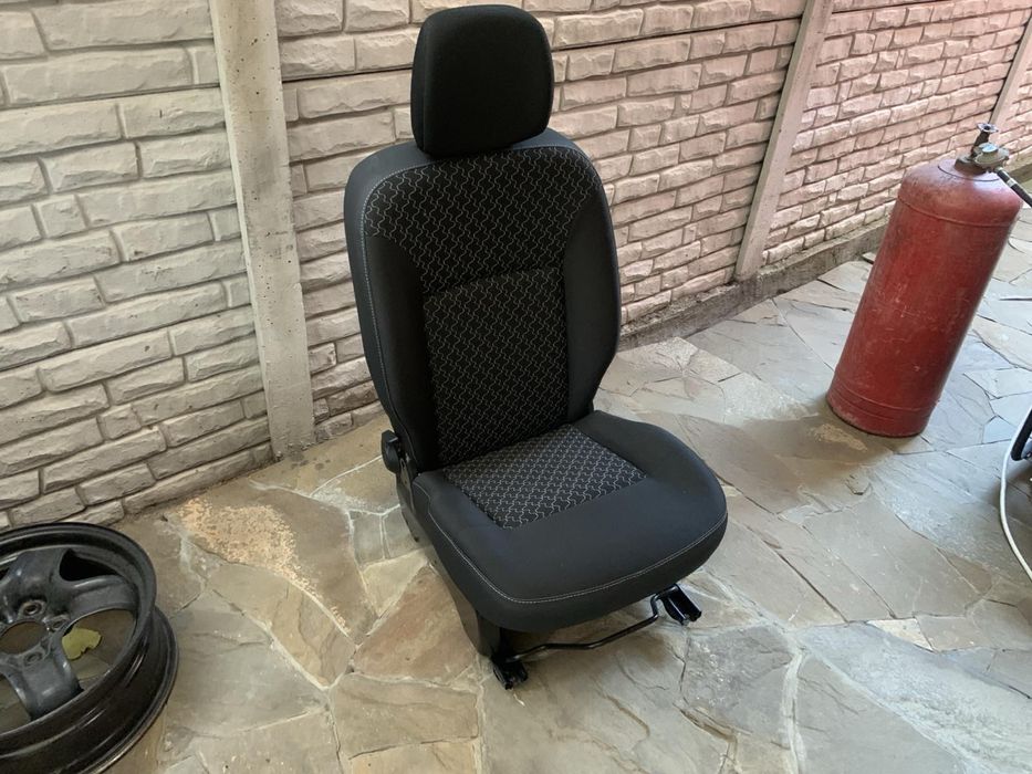 Сидіння Renault Kangoo