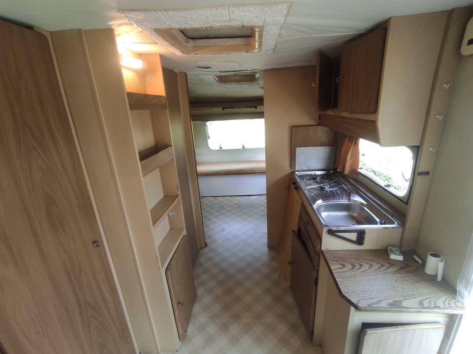 Caravana Grande – 6,5 metros – 2.500€ (Negociável)